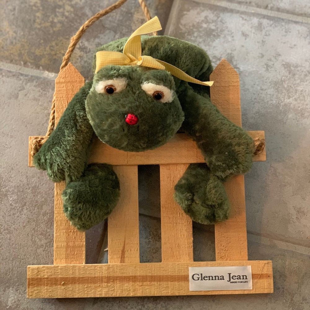 Glenna Jean frog fence hanging decoration